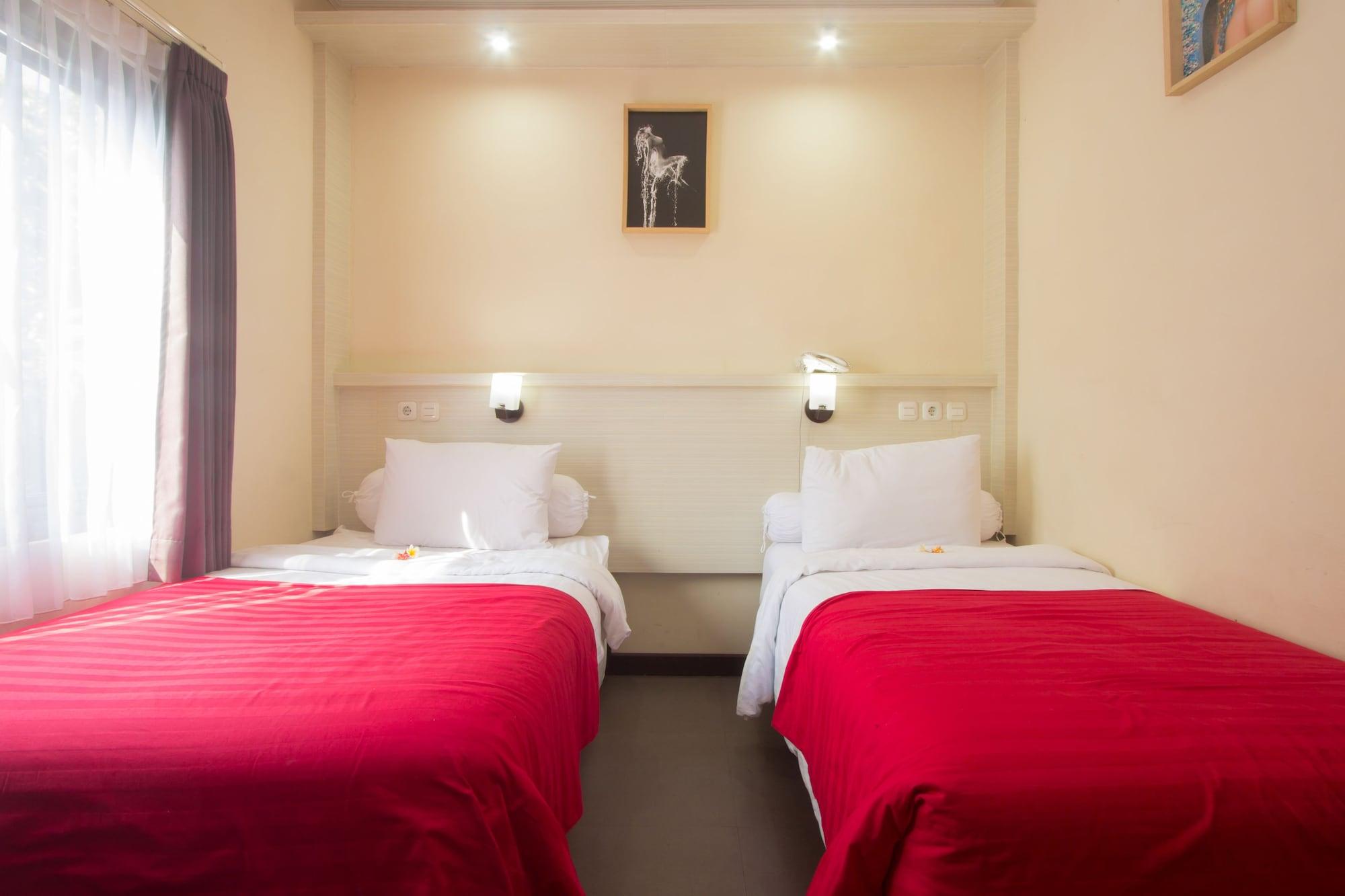Maxi Hotel Kedonganan Jimbaran Exterior foto