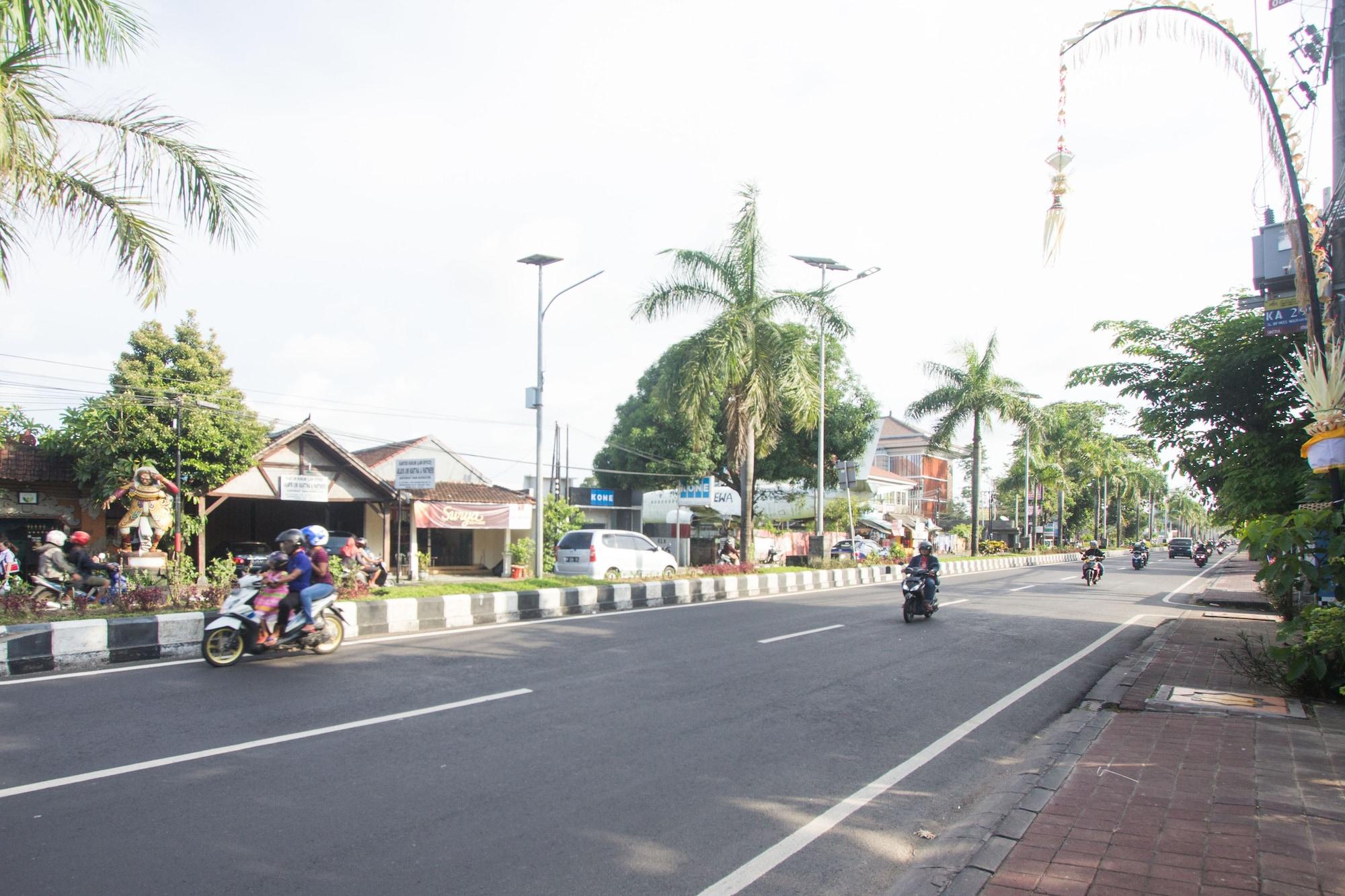 Maxi Hotel Kedonganan Jimbaran Exterior foto