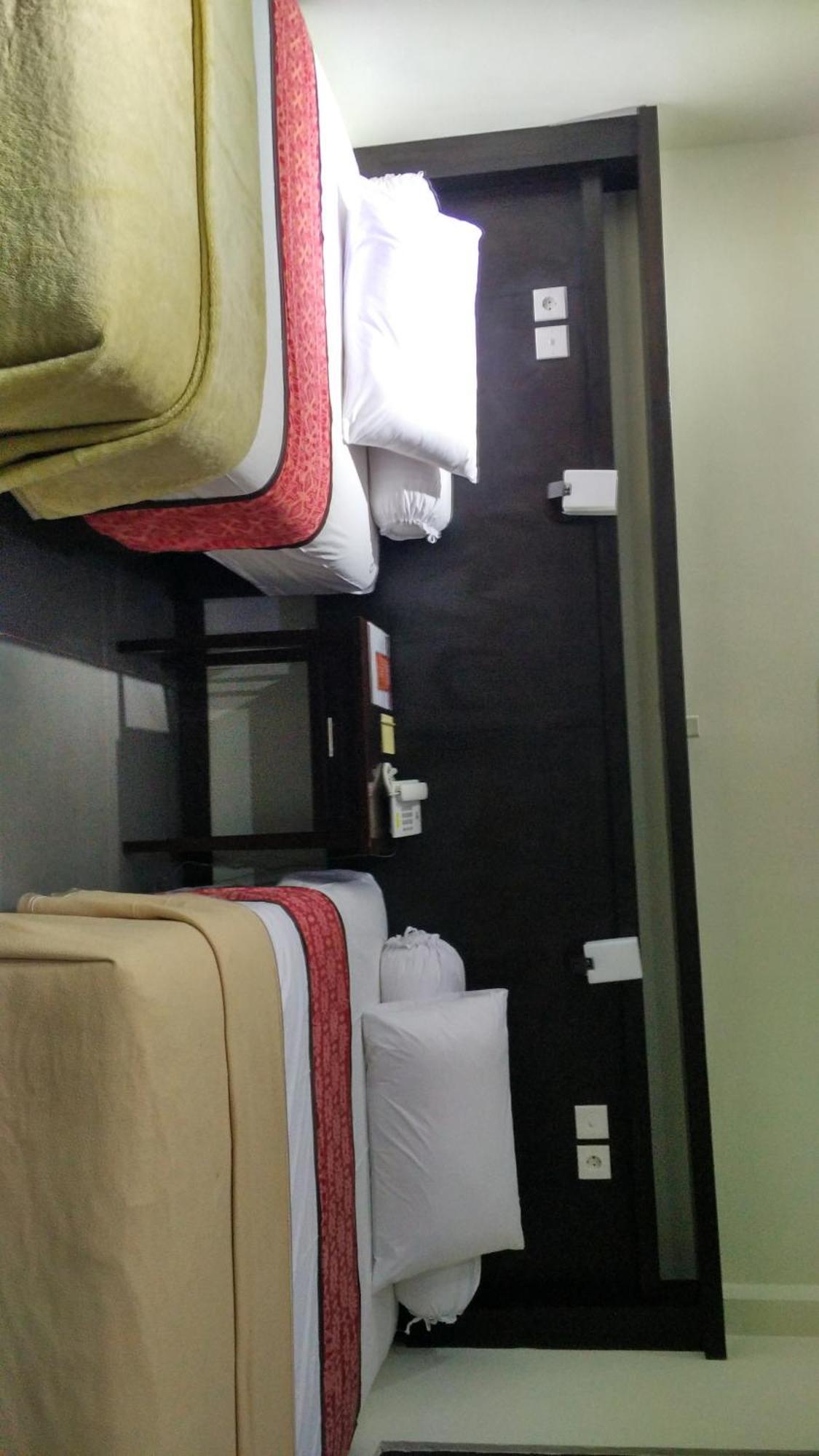 Maxi Hotel Kedonganan Jimbaran Exterior foto